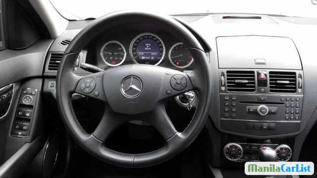 Mercedes Benz C-Class Automatic 2009 - image 3