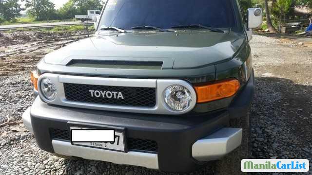 Pictures of Toyota FJ Cruiser Automatic 2014