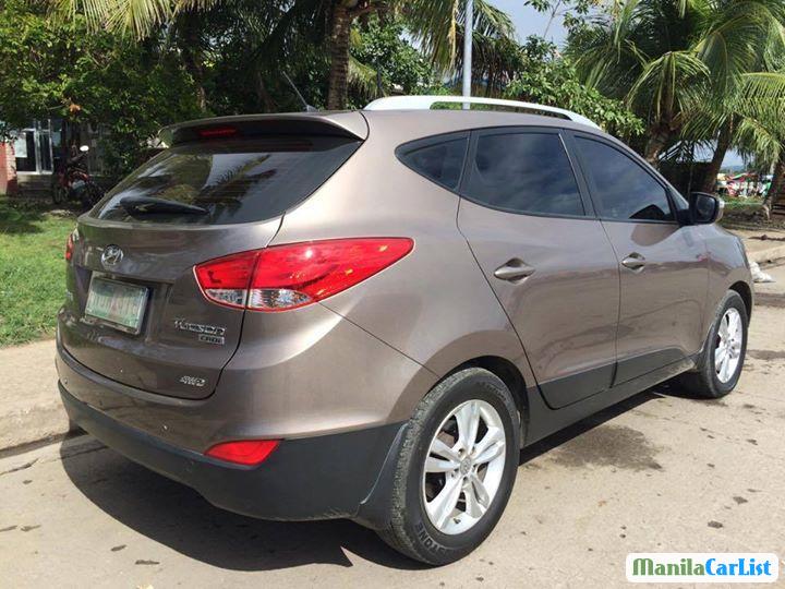 Hyundai Tucson Automatic 2010 - image 3