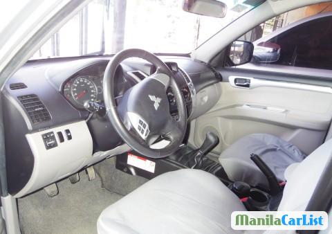 Mitsubishi Montero Sport Manual 2012 - image 4