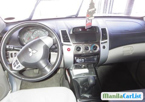 Mitsubishi Montero Sport Manual 2012 - image 6