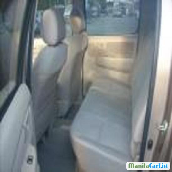 Toyota Hilux Automatic 2006 - image 3