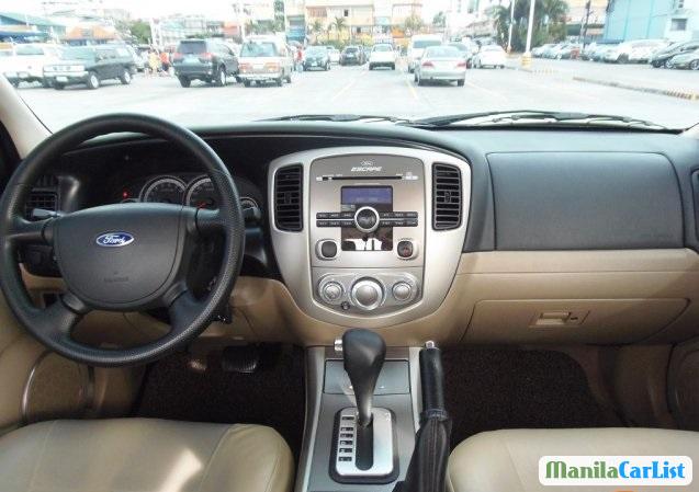 Ford Escape 2010 - image 3