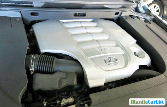 Lexus LS Automatic 2011 - image 11