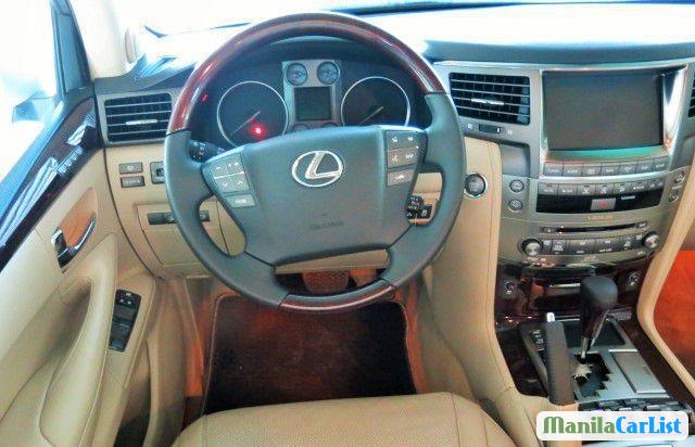 Lexus LS Automatic 2011 - image 2