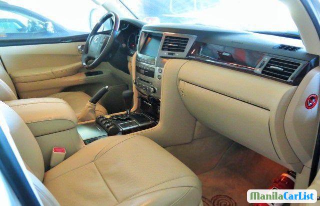 Lexus LS Automatic 2011 - image 4