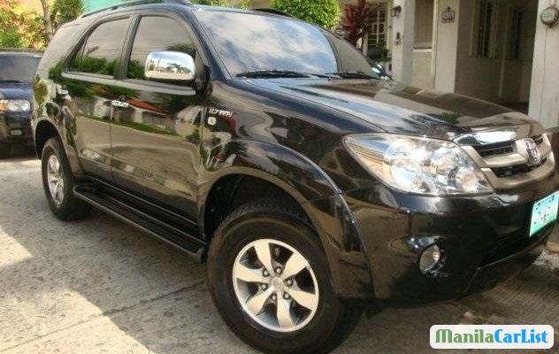 Pictures of Toyota Fortuner 2007