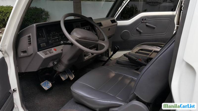 Nissan Urvan Manual 2009