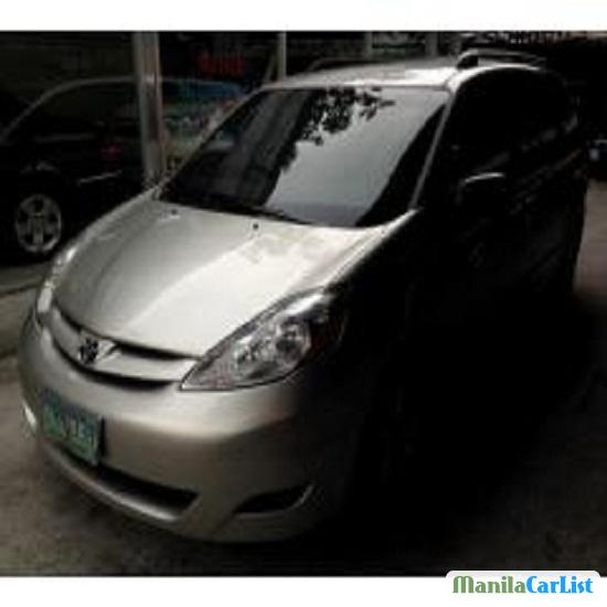 Toyota Sienna Automatic 2007 - image 2
