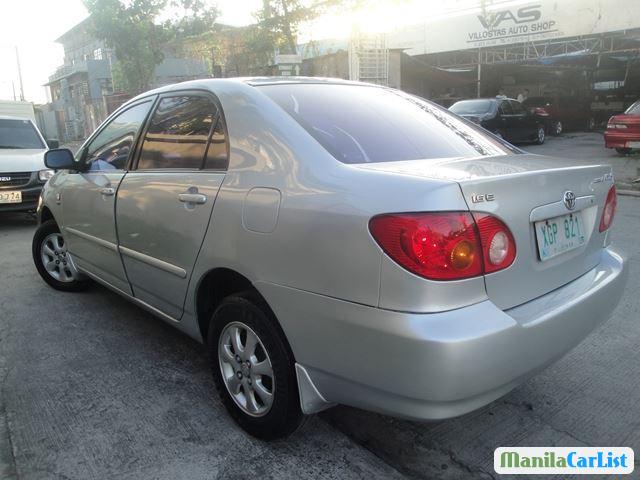 Toyota Corolla - image 2