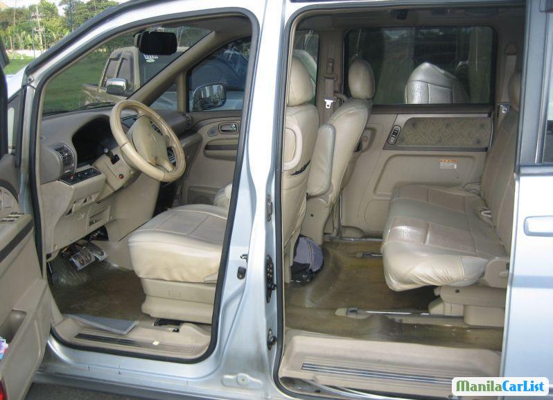 Nissan Serena Automatic 2003 - image 3