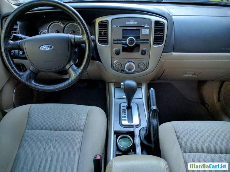 Ford Escape Automatic 2009 - image 2