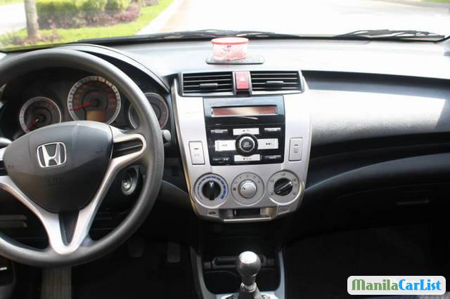 Honda City Manual 2009 - image 3