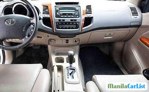 Toyota Fortuner Automatic 2011