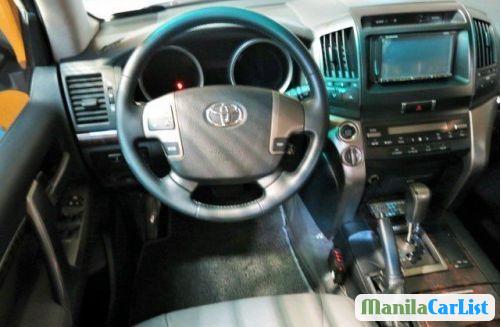 Toyota Land Cruiser - image 5
