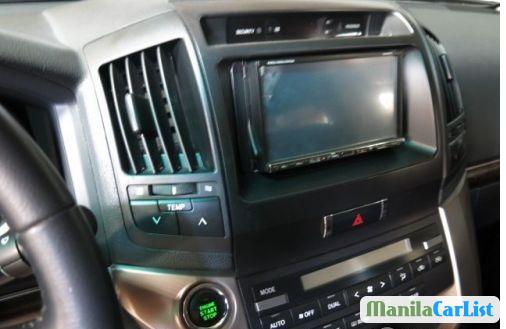 Toyota Land Cruiser - image 6