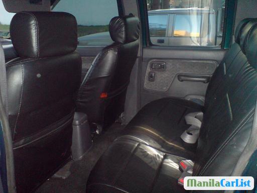 Nissan Frontier Automatic 2000 - image 2