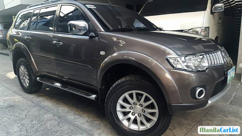 Picture of Mitsubishi Montero Sport Automatic 2011