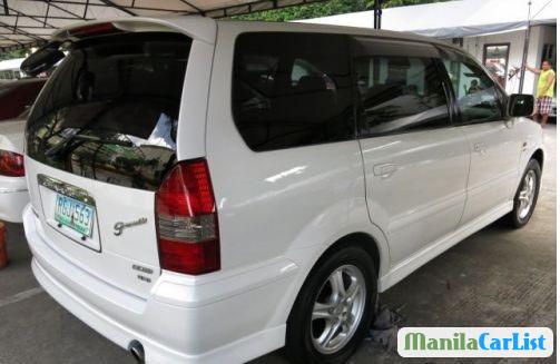 Mitsubishi Grandis Automatic 2000
