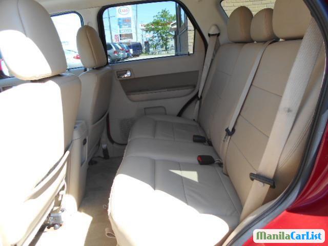 Ford Escape Automatic 2010 - image 4