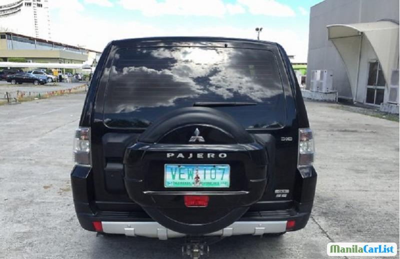 Mitsubishi Pajero Automatic 2015 - image 4