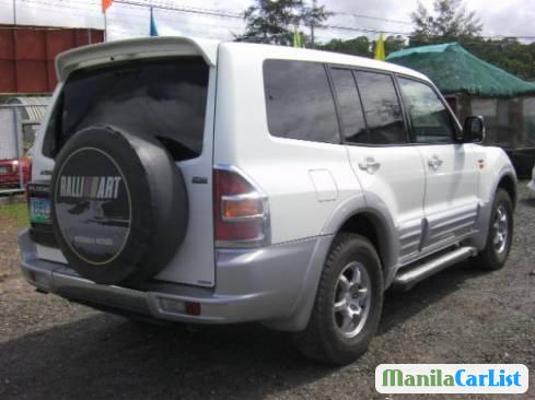 Mitsubishi Pajero 2001 - image 2