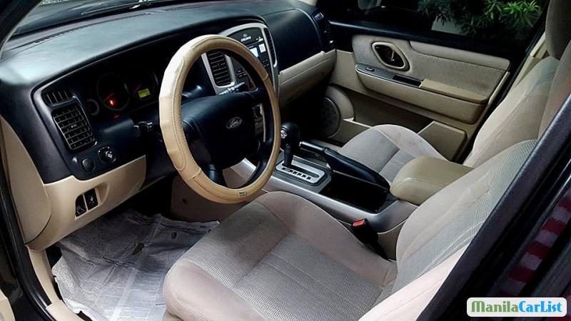 Picture of Ford Escape Automatic 2010