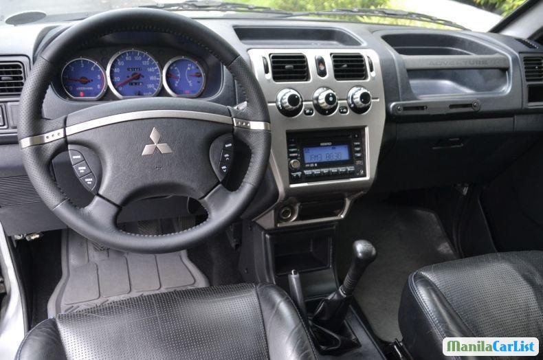 Mitsubishi Adventure Manual 2010