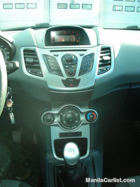 Ford Fiesta Manual 2011 - image 4