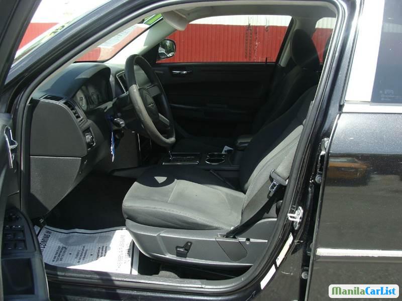 Chrysler 300M Automatic 2010 - image 6
