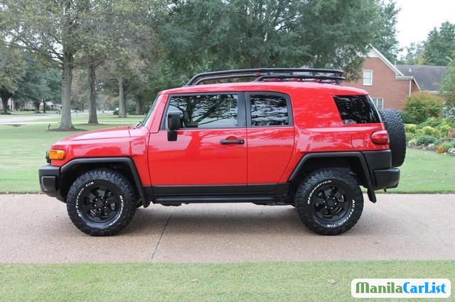 Toyota FJ Cruiser Automatic 2012 - image 2