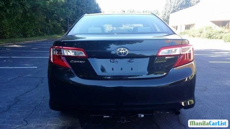 Toyota Camry Automatic 2012 - image 6