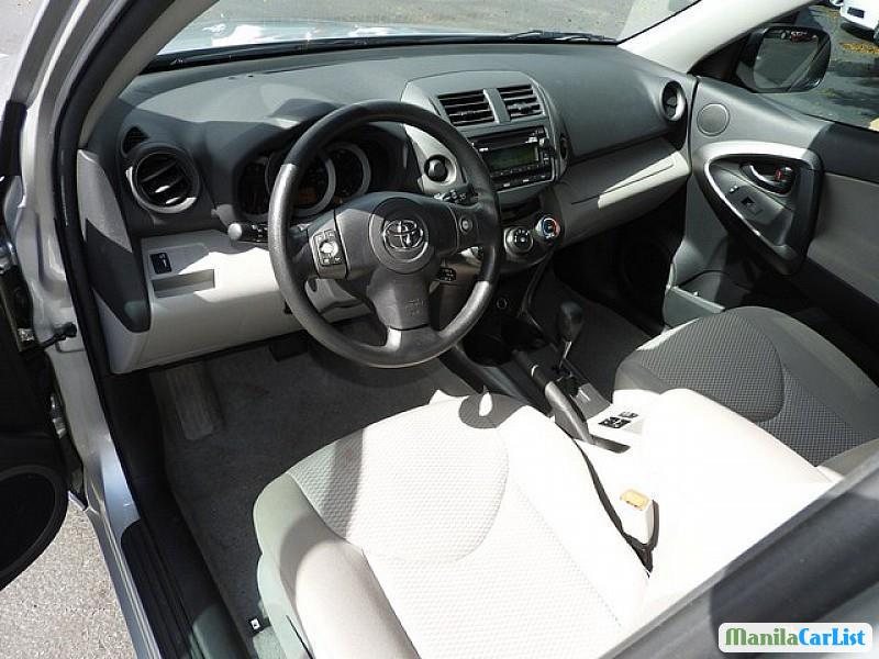 Toyota RAV4 Automatic 2012 - image 7
