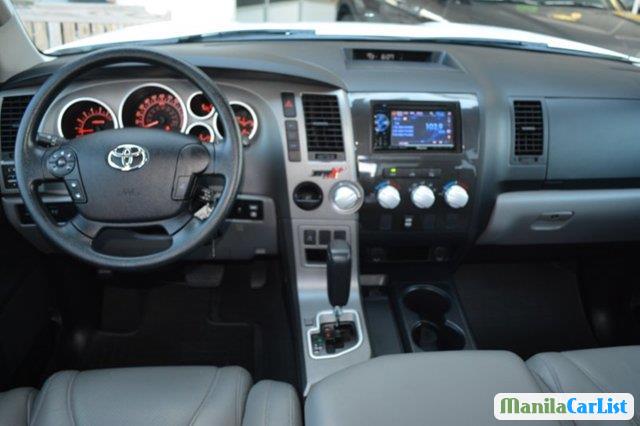 Toyota Tundra Automatic 2013 - image 9