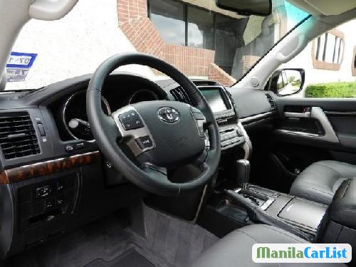 Toyota Land Cruiser Automatic 2010