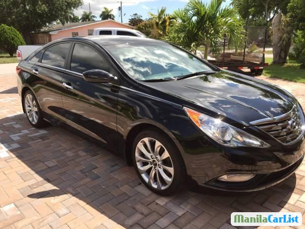 Hyundai Sonata - image 3