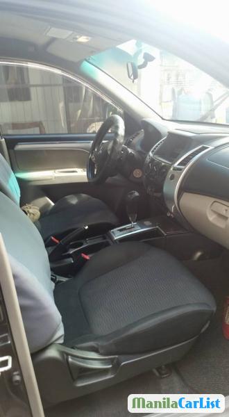 Mitsubishi Montero Sport Automatic 2010 - image 5