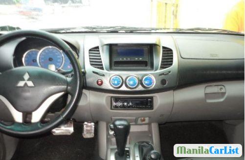 Mitsubishi Strada