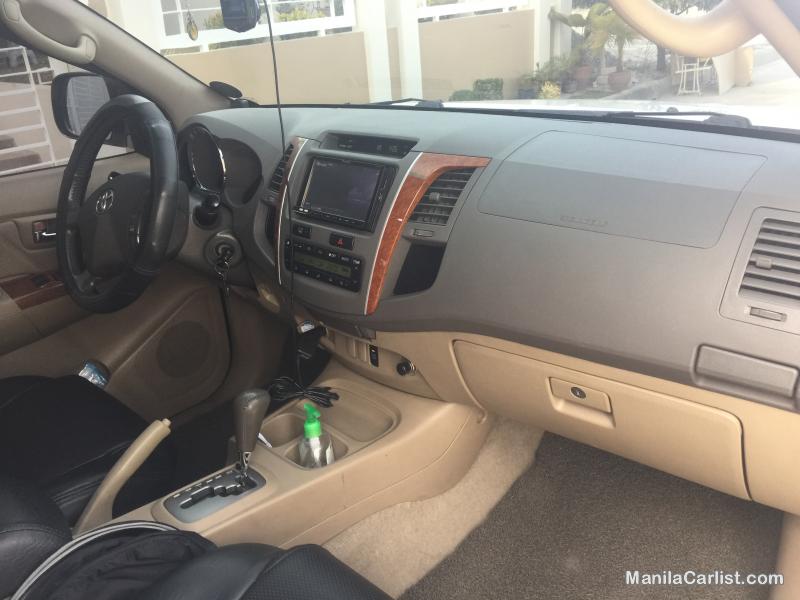 Toyota Fortuner D4D Automatic 2009 - image 4