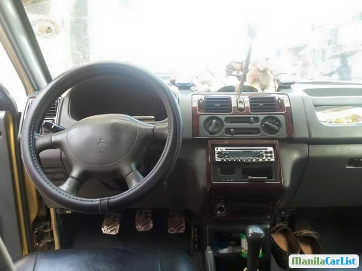 Mitsubishi Adventure Manual 2002