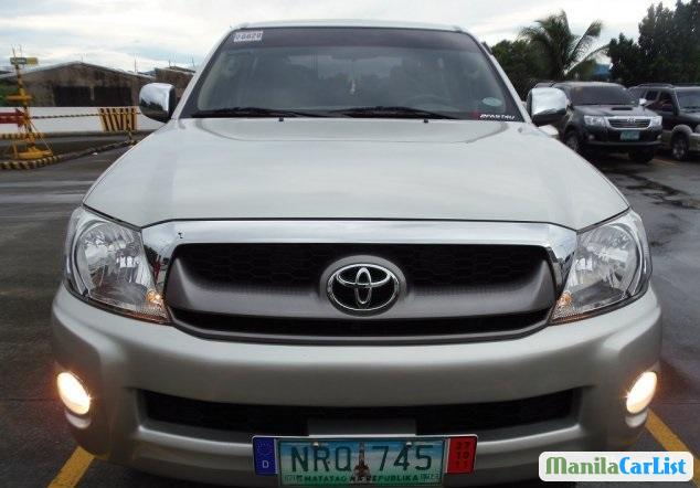 Toyota Hilux Manual 2010 in Aurora