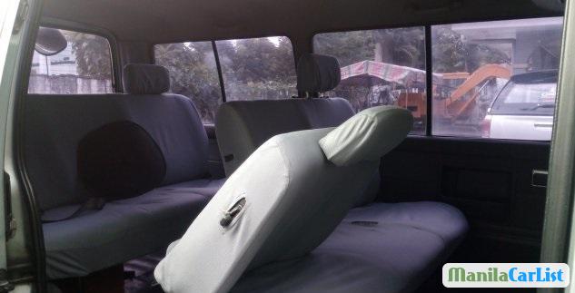 Toyota Hiace 2000 - image 4