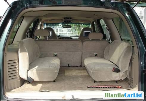 Ford Expedition Manual 2002 - image 3
