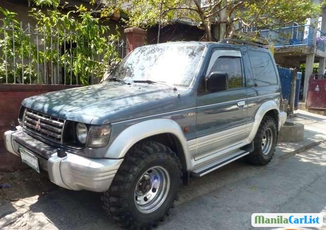Picture of Mitsubishi Pajero Manual 2002