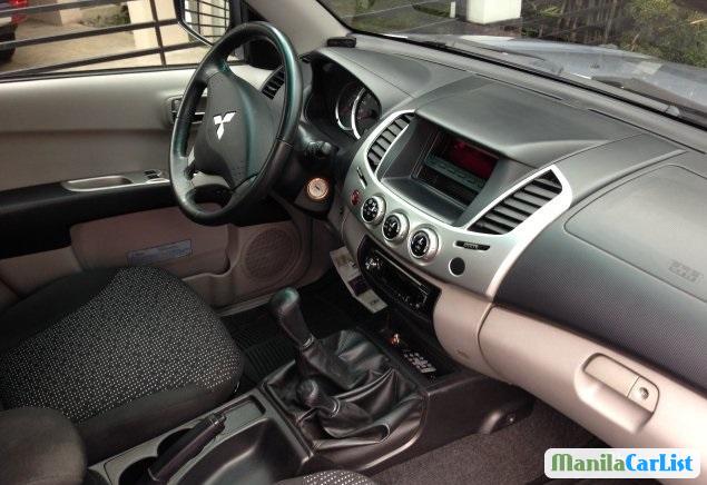 Mitsubishi Strada 2010 in Cebu