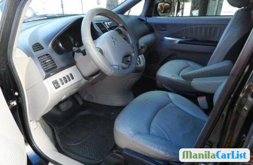 Mitsubishi Grandis - image 2