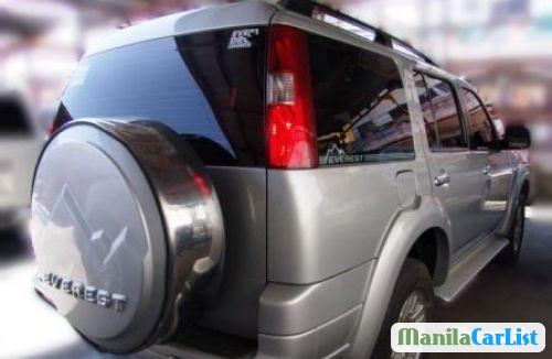 Ford Everest - image 3