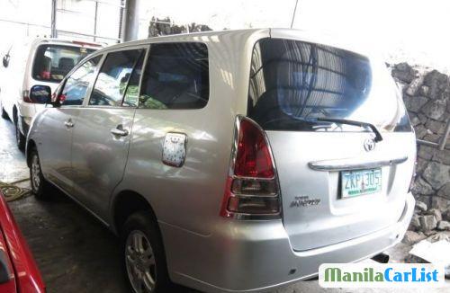 Toyota Innova - image 2