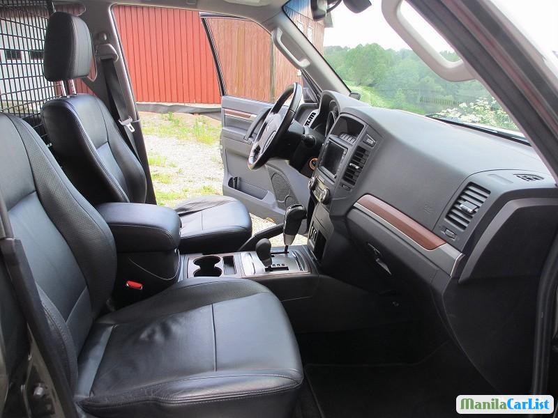 Mitsubishi Pajero Automatic 2011