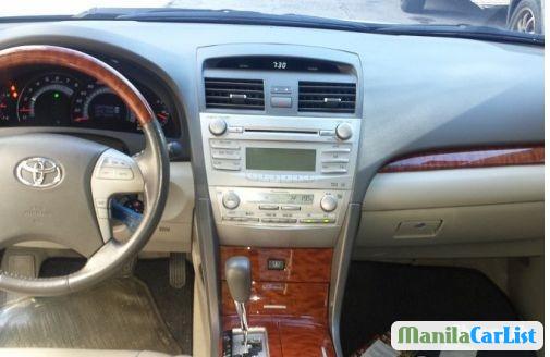Toyota Camry - image 4